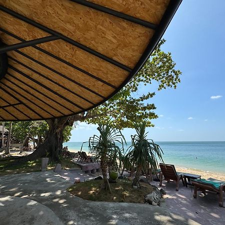 Beach Bungalow At Lanta Resort Koh Lanta Luaran gambar