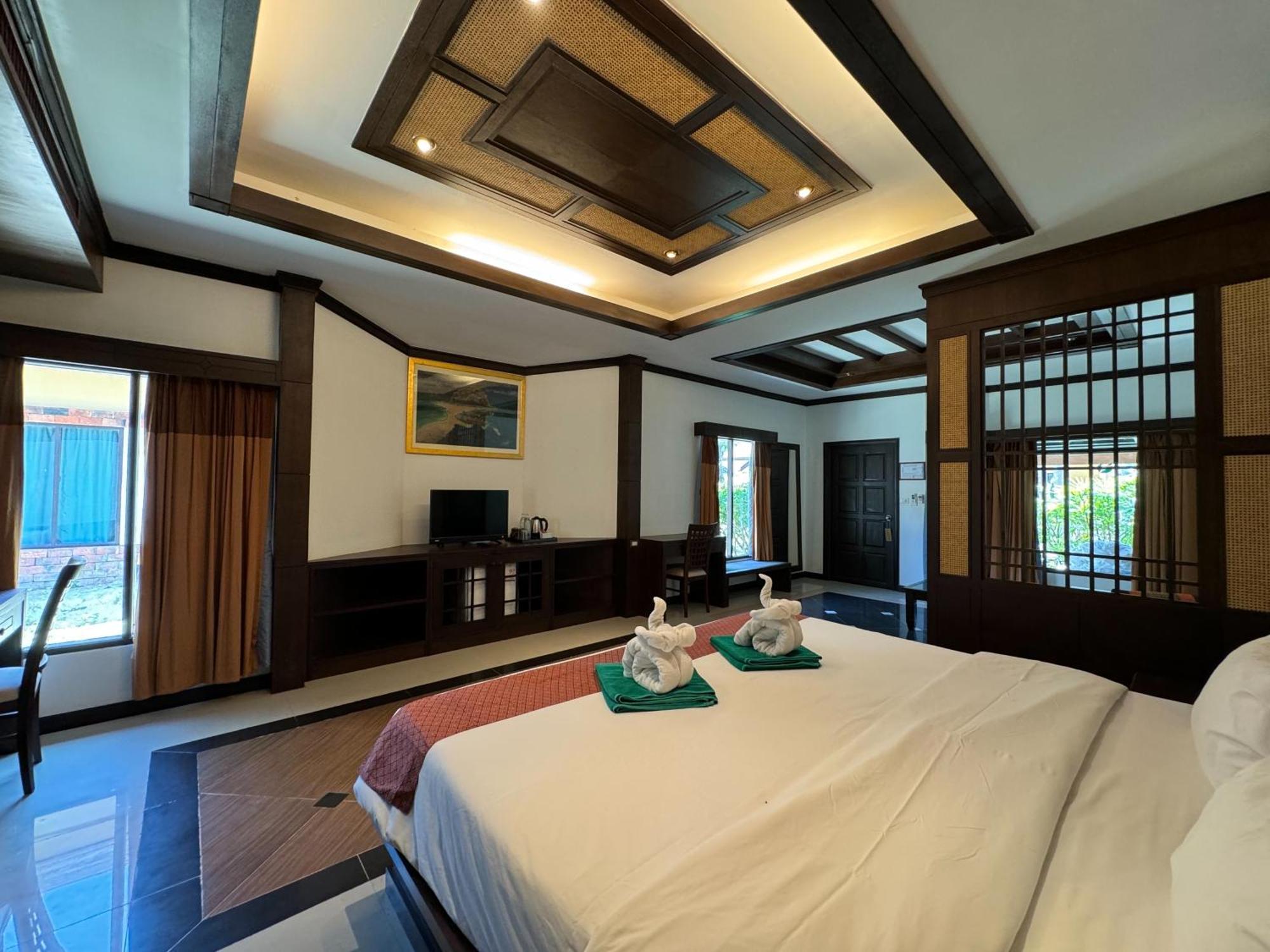 Beach Bungalow At Lanta Resort Koh Lanta Luaran gambar