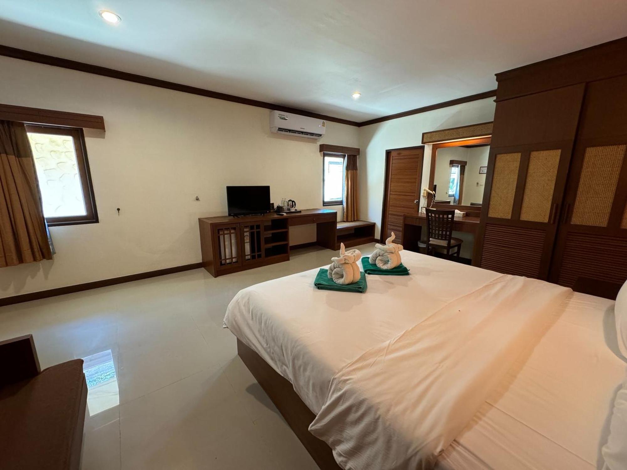 Beach Bungalow At Lanta Resort Koh Lanta Luaran gambar