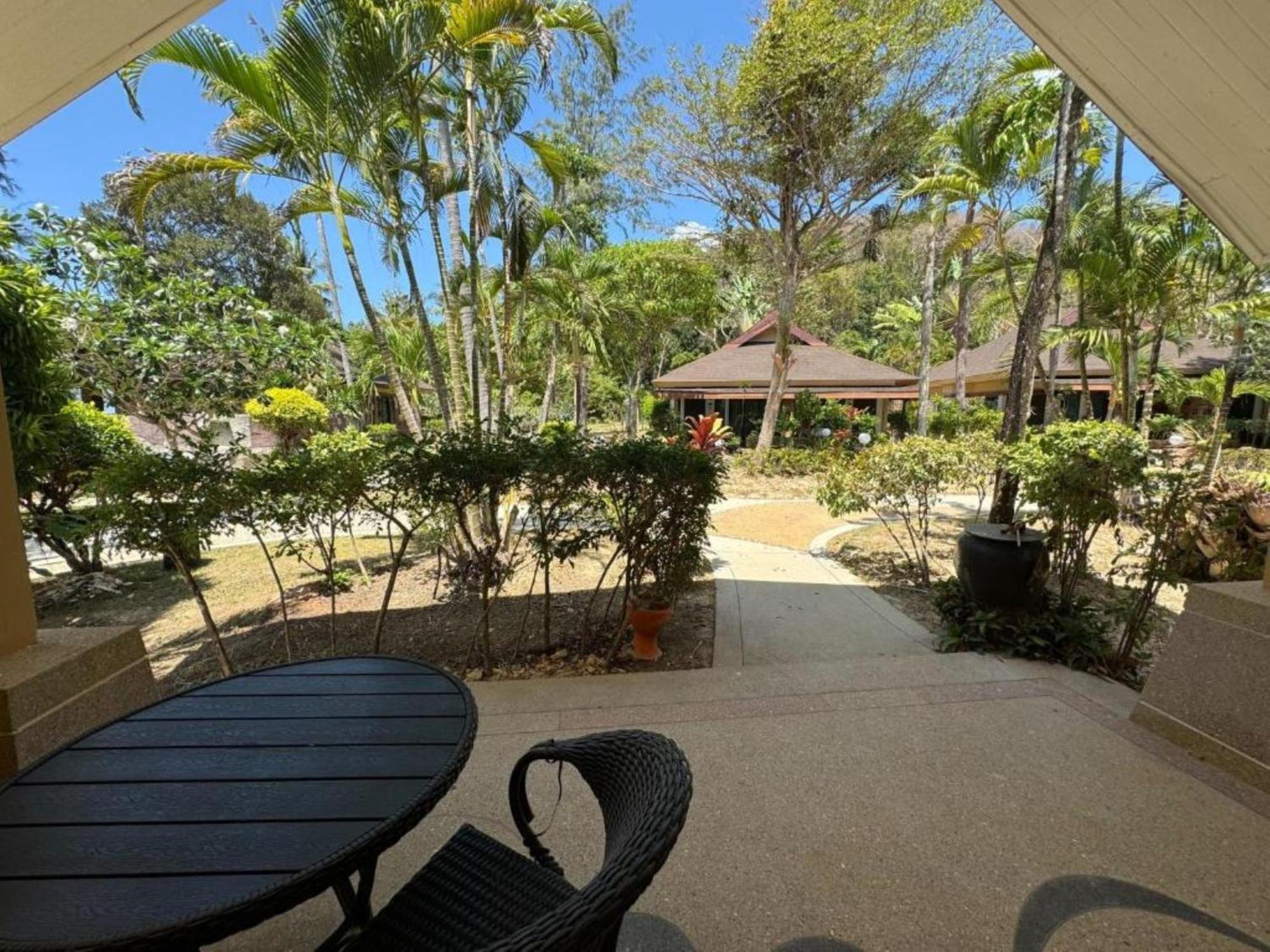 Beach Bungalow At Lanta Resort Koh Lanta Luaran gambar