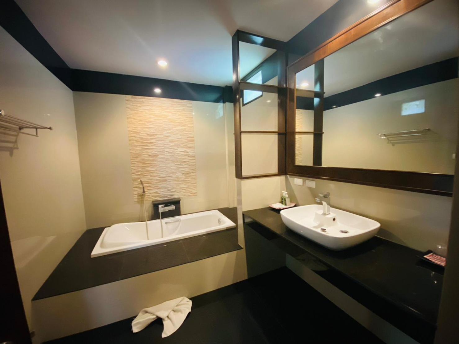 Beach Bungalow At Lanta Resort Koh Lanta Luaran gambar