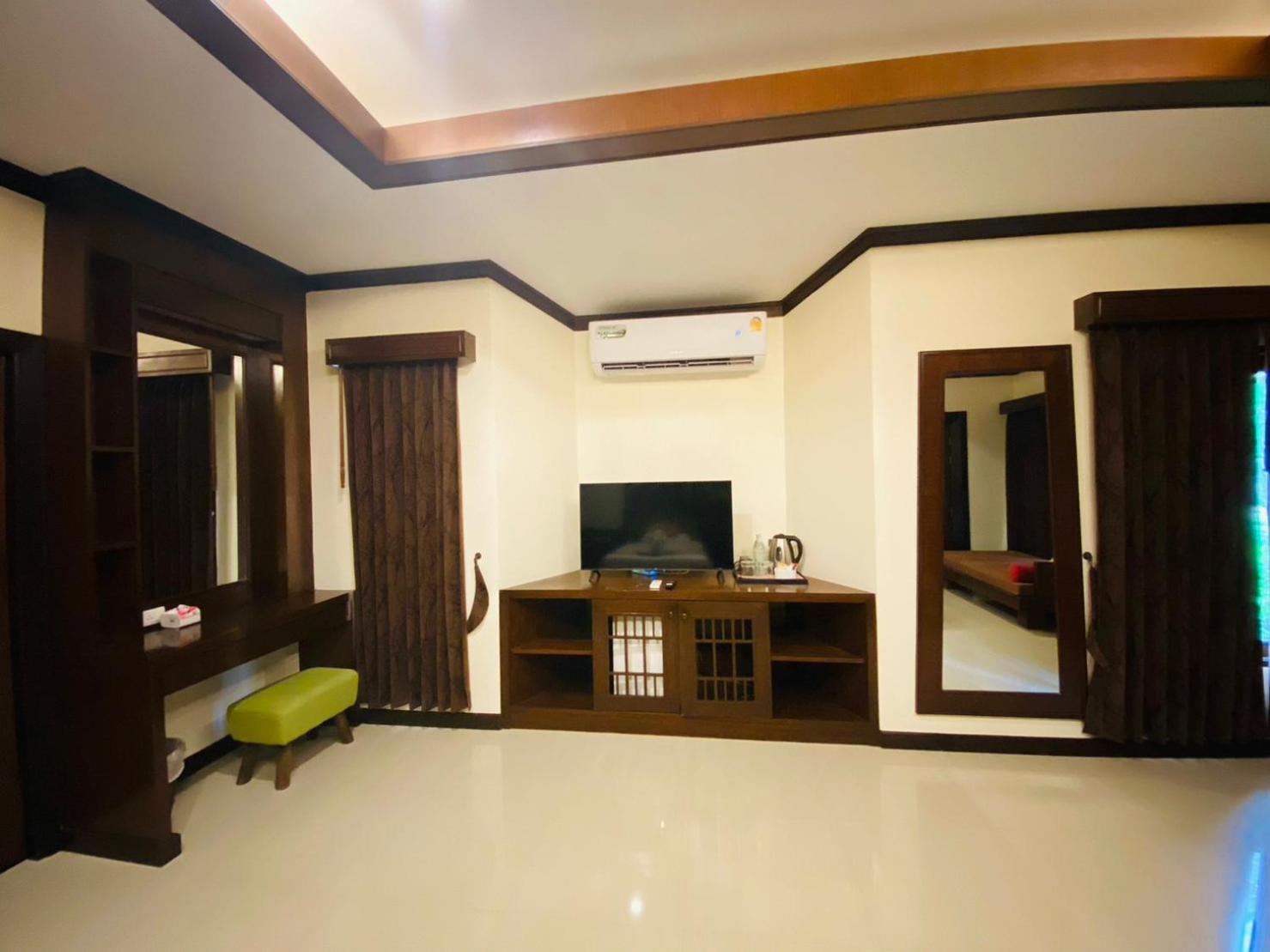 Beach Bungalow At Lanta Resort Koh Lanta Luaran gambar